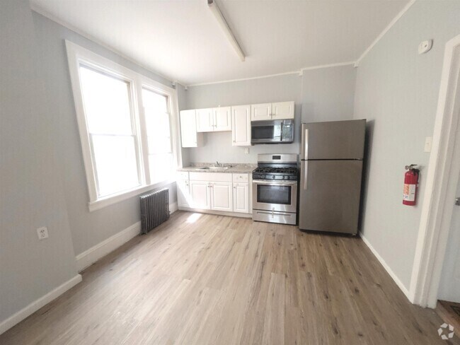 Building Photo - 136 W 30th St Unit 1R Rental