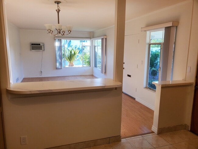 Building Photo - 224 Santa Rosa Rd Rental