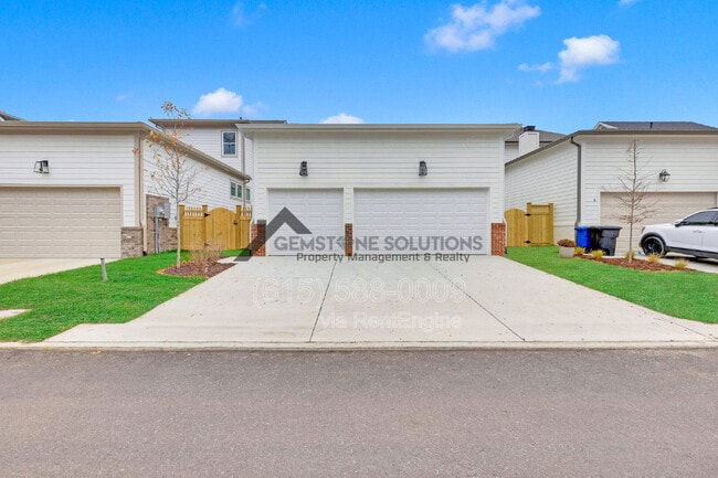 Photo - 1001 Championship Blvd