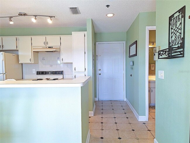 Photo - 5727 Biscayne Ct Unit 302