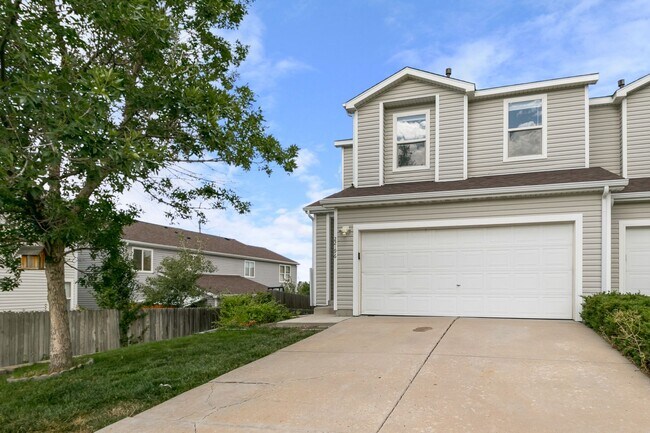 Photo - Townhome in Trail Ridge Neighborhood!