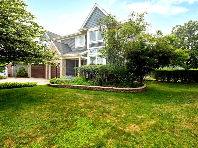 Photo - 280 Pembrook Ln