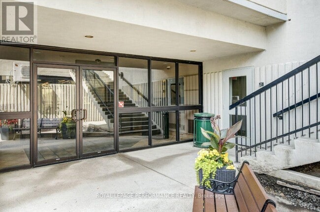 Photo - 158C McArthur Ave. Unité 708