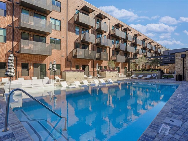 Building Photo - 4510 Terry-O Ln Unit 215