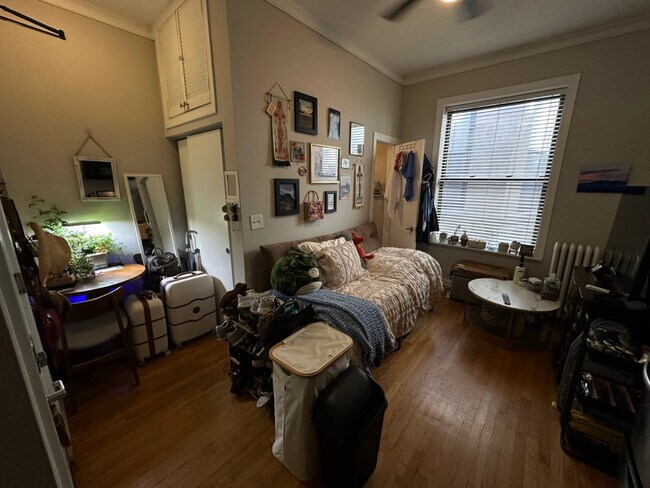 Photo - 2525 N Clark St Unidad D