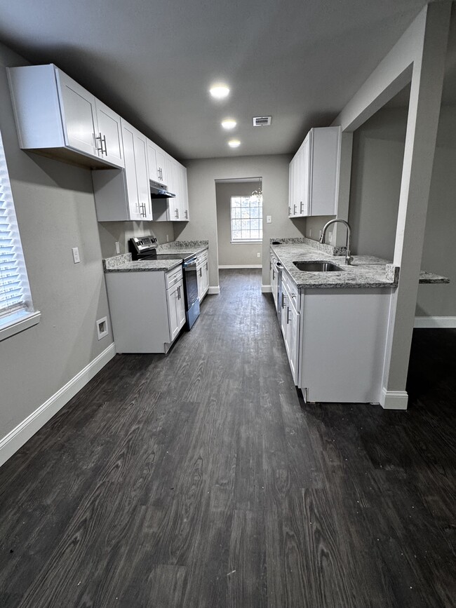 Photo - 1311 Alpine Dr