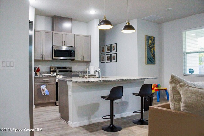 Photo - 843 Sorrel St NW