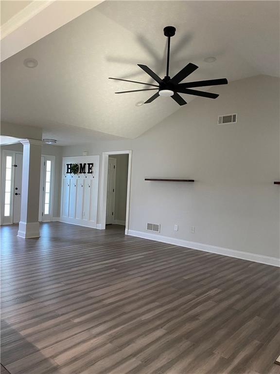 Photo - 900 Harbins View Dr