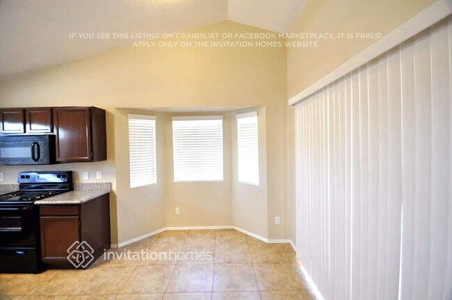 Photo - 801 W Piute Ave