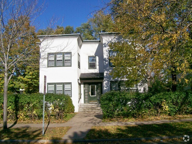 Photo - 2117 Selby Ave