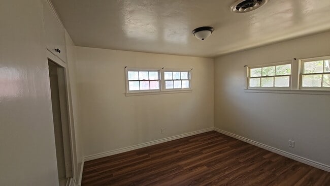 Photo - 44928 Kingtree Ave