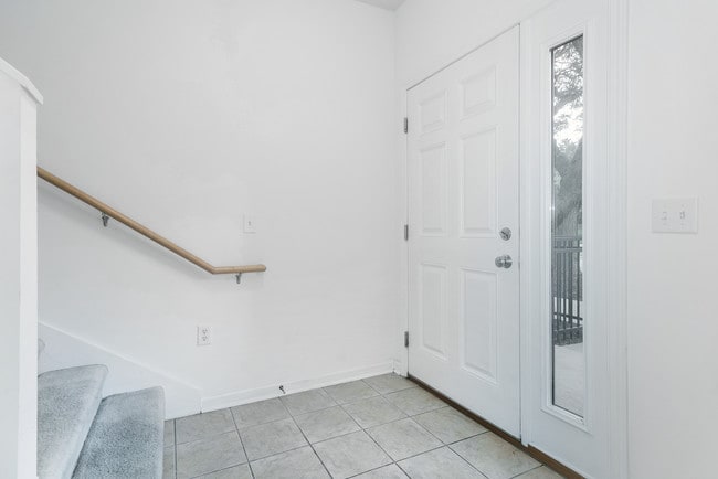 Photo - 602 N Midvale Blvd