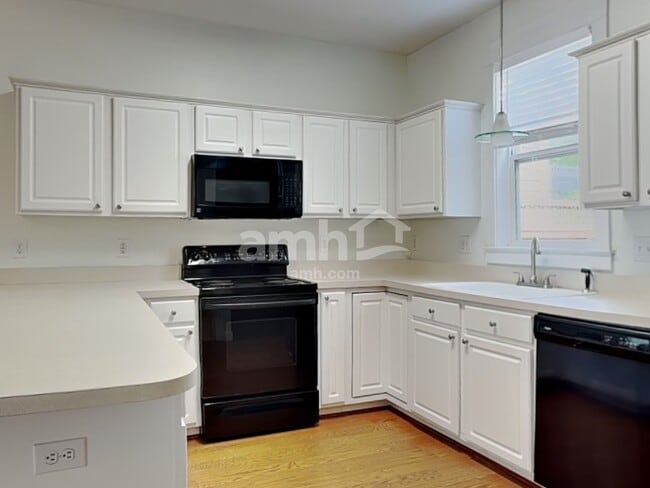 Photo - 10720 Cokesbury Ln