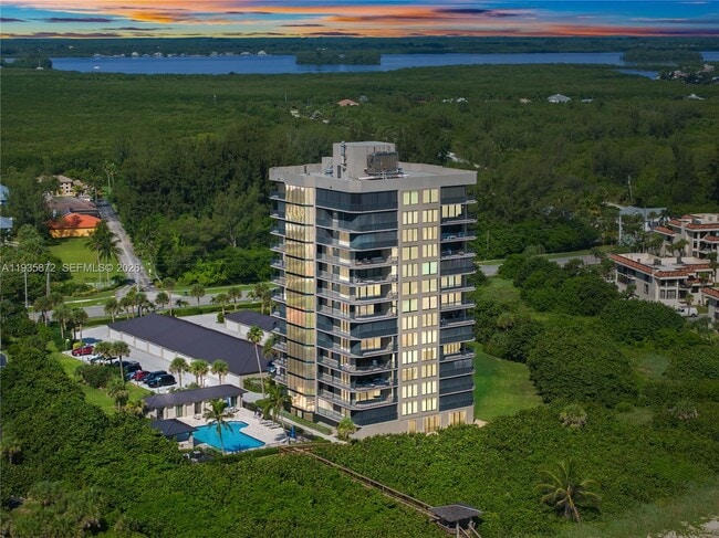 Building Photo - 4000 N Hwy A1A Unit 502