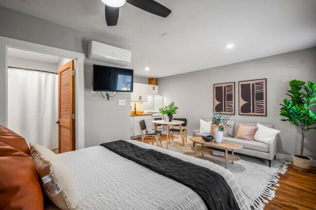 4952 Polk St Unit SI ID1531105P