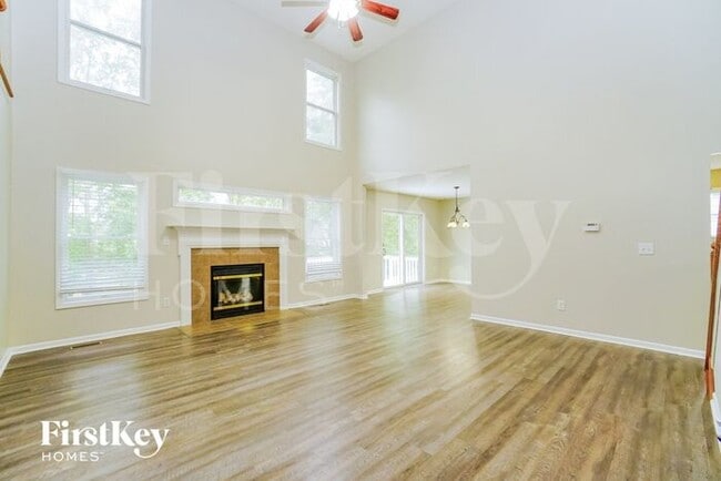 Photo - 7821 Edgewater Ct