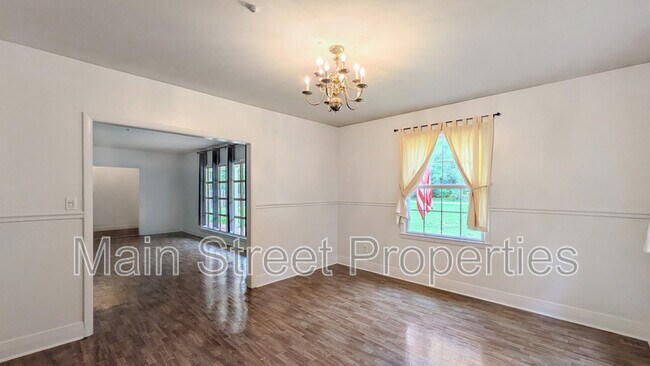Photo - 2 Manor Dr