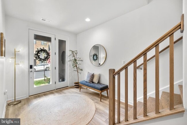 Photo - 42338 Nelsonville Ter