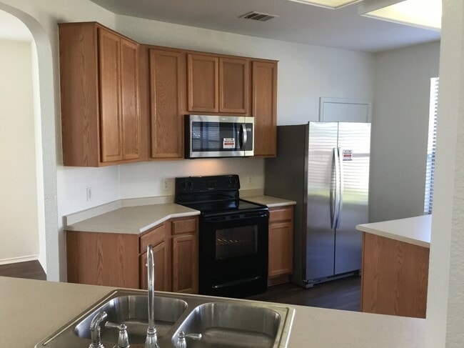 Photo - 6202 Roseborough Dr