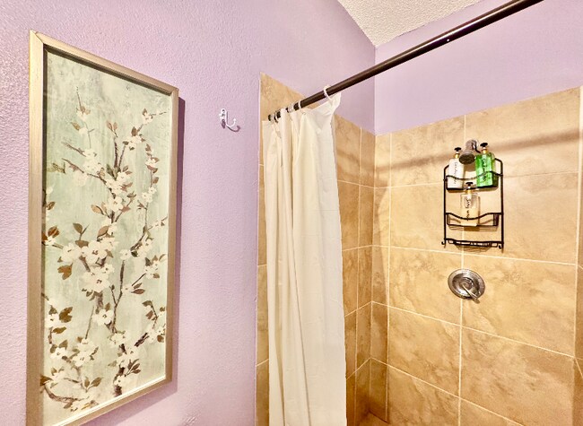 Photo - 5333 Longridge Ave Unidad 1