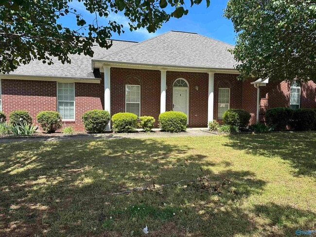 Building Photo - 101 Fawn Forest Dr