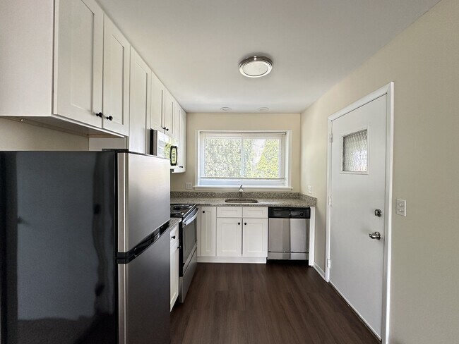 Photo - 1923 Old Willow Rd Unit 2