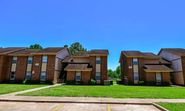 Building Photo - 3025 Waller St Rental