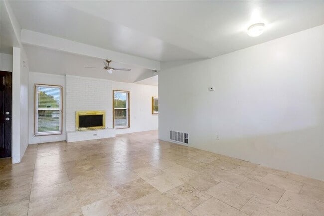 Photo - 5711 Emerald Forest Dr