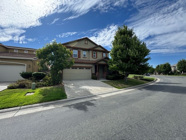 Building Photo - Beautiful West Roseville 4 Bed 3 Bath in G... Rental