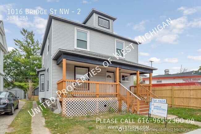 Photo - 1016 Bridge St NW Unit 2