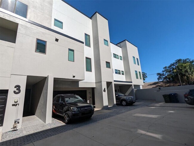 Photo - 1910 W North A St Townhome