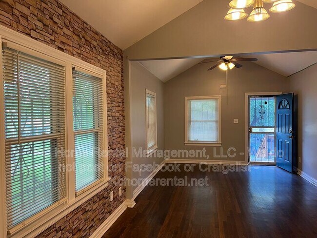 Photo - 2430 E 67th Terrace