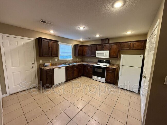 Photo - 3808 Griffin St Unit B