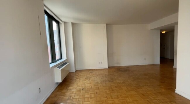 Photo - 2 S End Ave Unit 815