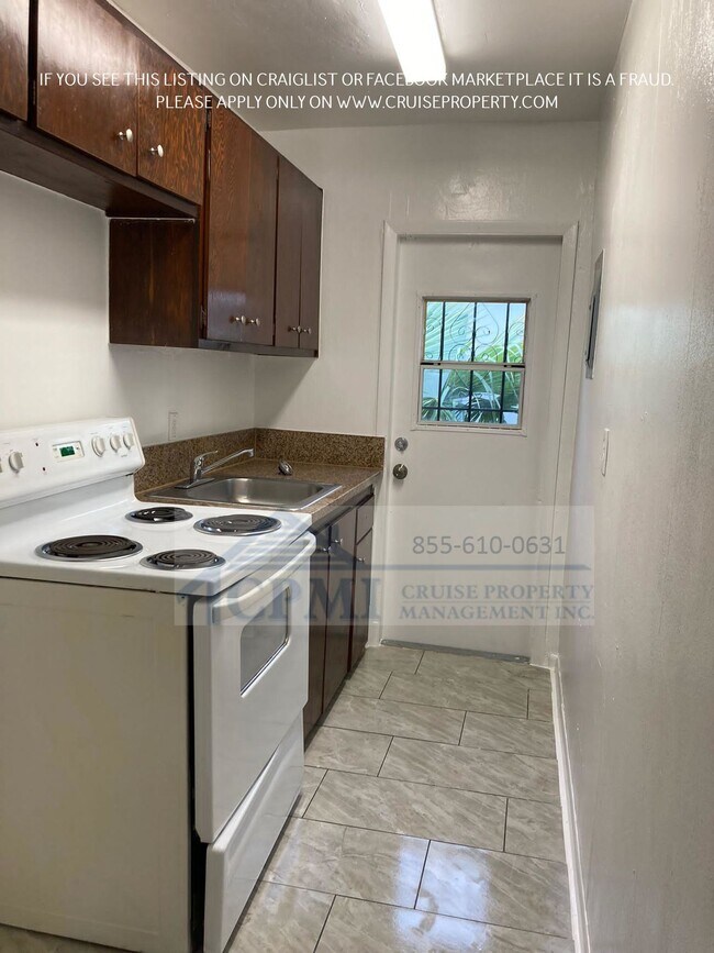 Photo - Affordable Downtown WPB 2/1 without the Do...