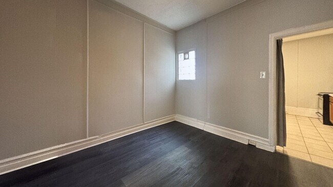 Photo - 2427 N Cleveland St Unit 1F