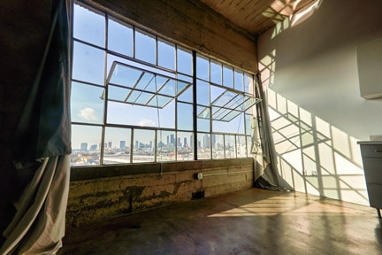 Photo - 1855 Industrial St Unidad 711