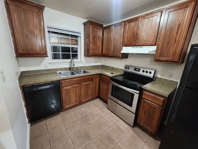 Photo - 3007 Refugio Ave