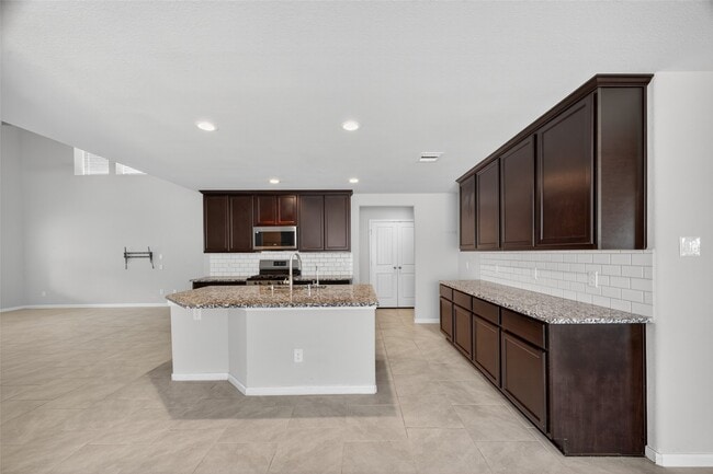 Photo - 718 Harvest Bluff Dr