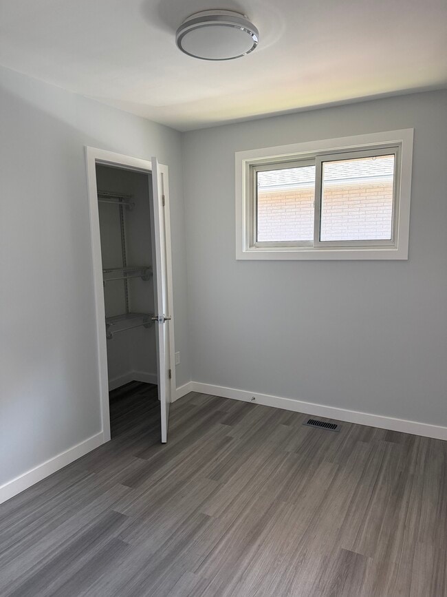 Photo - 119 Parkway Av
