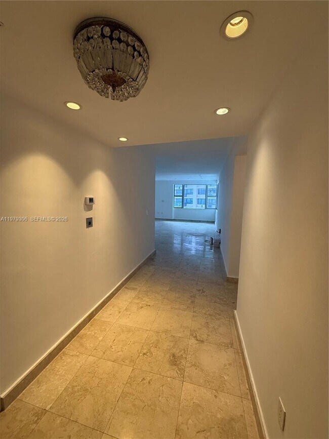 Photo - 5255 Collins Ave Unit 7B