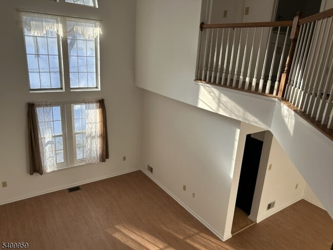 Photo - 2 Washington Ct