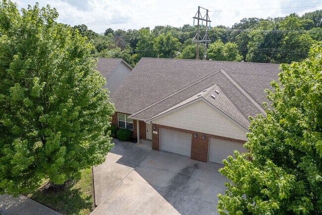 Photo - 601-603 Glenstone Dr. Unit 601 Glenstone Dr.