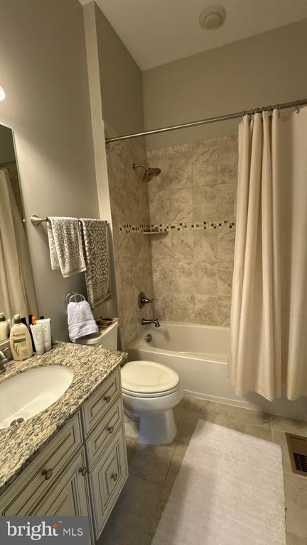 Photo - 2988 Levee Dr