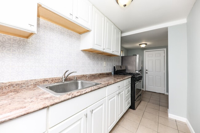 Photo - 140 Van Siclen Ave