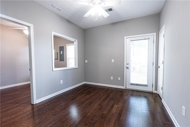 Photo - 201 Ridge Mill Dr