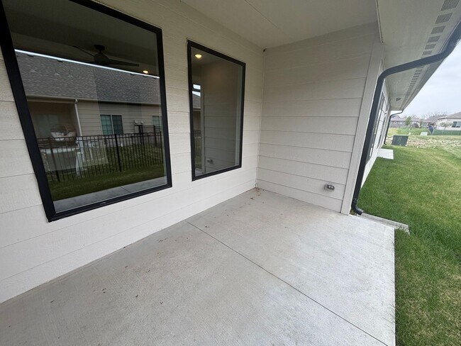 Photo - 123/125/127/129 Sheridan Unit 129 Sheridan