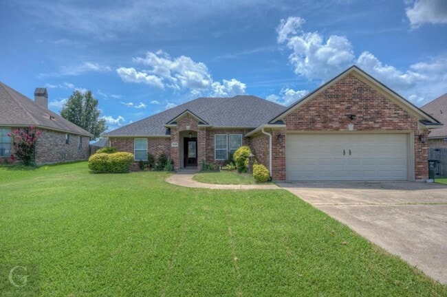 Photo - 3910 Le Brooke Ln