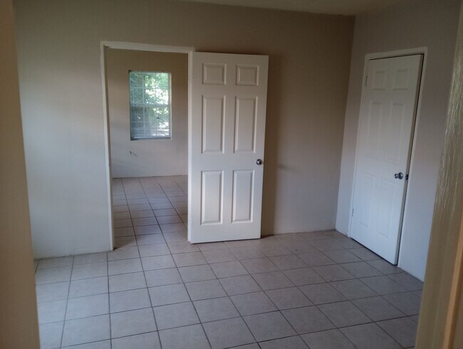 Photo - 2118 Jemison Ave Unit B