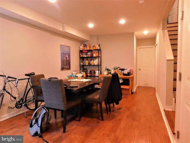Photo - 1744 N 16th St Unit 3